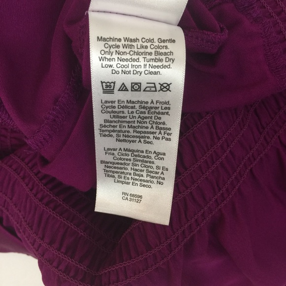 DKNY Short Sleeve Smocking Detail Top Size S - Picture 7 of 8